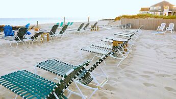 By the Sea Guests Bed & Breakfast & Suites