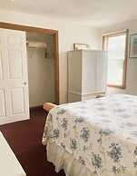 By the Sea Guests Bed & Breakfast & Suites