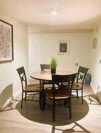 By the Sea Guests Bed & Breakfast & Suites