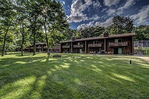 Lake Forest Resort & Club