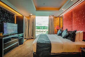 Fields Plaza Condo