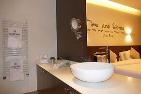 Three ONine Urban House