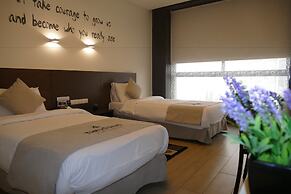 Three ONine Urban House