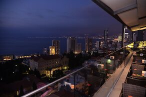 Three ONine Urban House