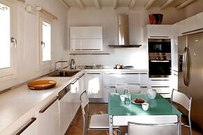 Elia White Residence