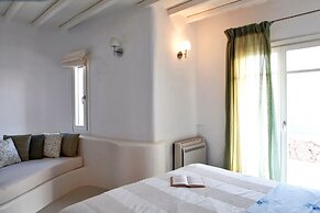 Elia White Residence