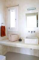 Elia White Residence