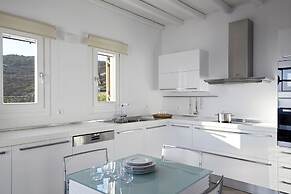 Elia White Residence