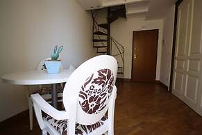 Ferrini Home Residence 150