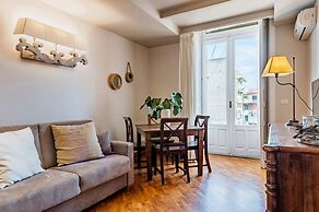 Ferrini Home Residence 150