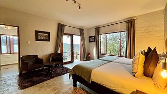 River Crossing Lodge