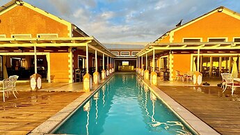 River Crossing Lodge