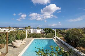 Amalgam Homes Paros