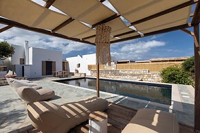Amalgam Homes Paros