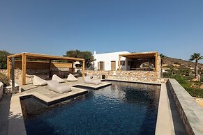 Amalgam Homes Paros