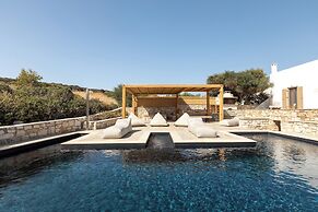 Amalgam Homes Paros