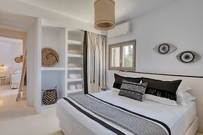 Amalgam Homes Paros
