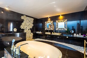 The Royal Purnama Luxury Villas - Adults Only
