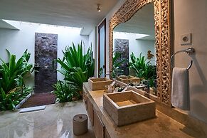 The Royal Purnama Luxury Villas - Adults Only