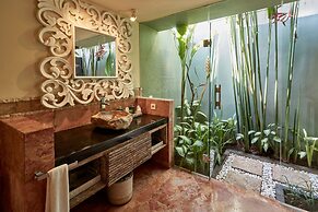 The Royal Purnama Luxury Villas - Adults Only