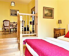 Small Luxury Palace Residence