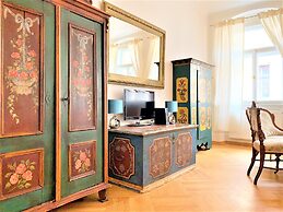 Small Luxury Palace Residence