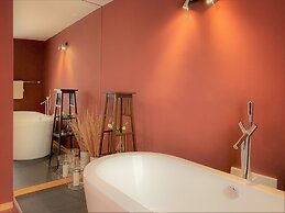 Small Luxury Palace Residence