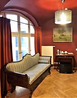 Small Luxury Palace Residence