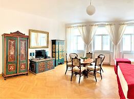 Small Luxury Palace Residence