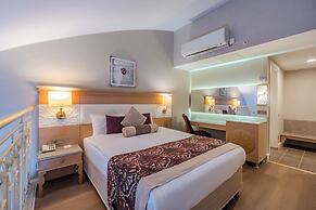 Villa Side Residence