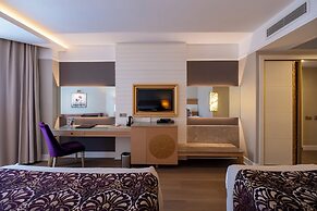 Villa Side Residence