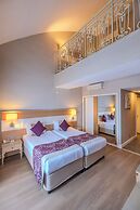 Villa Side Residence