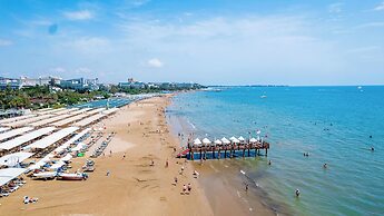 Villa Side Residence