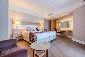 Villa Side Residence