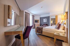 Villa Side Residence