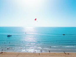 Villa Side Residence