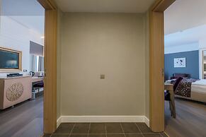 Villa Side Residence