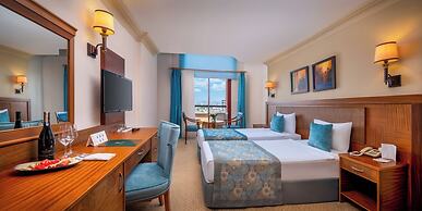 Villa Side Hotel