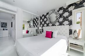 Lani's Suites de Luxe