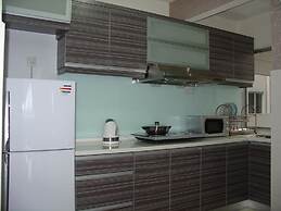 Duta Hotel & Residence