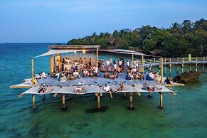 Chale Island Resort