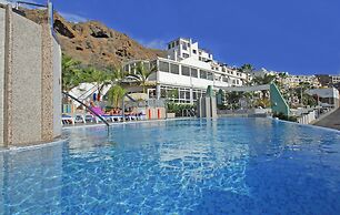 Apartamentos Curasol