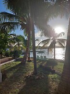 Northshore Seaside Suites