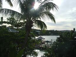 Northshore Seaside Suites