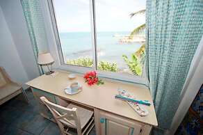 Northshore Seaside Suites