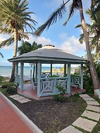 Northshore Seaside Suites