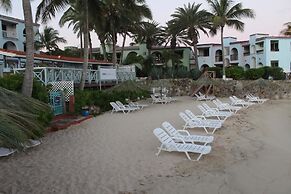 Northshore Seaside Suites