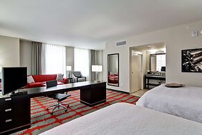 Hampton Inn & Suites Cincinnati-Downtown