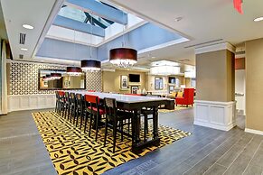 Hampton Inn & Suites Cincinnati-Downtown