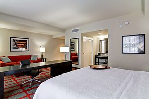 Hampton Inn & Suites Cincinnati-Downtown